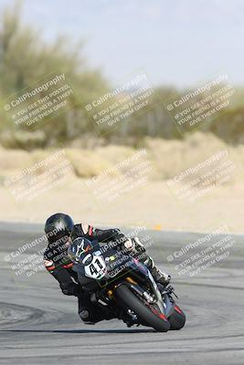 media/Dec-07-2025-CVMA (Sun) [[3e7d2de5dc]]/Race 7-Formula Lightweight Twins Shootout/